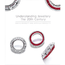 Книга на английском языке "Understanding Jewellery. The 20th Century", David Bennett, Daniela Mascetti