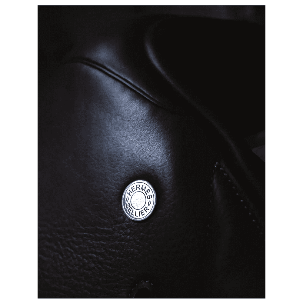 Книга "Hermès. Легенда моды", Элисон Джеймс - 6