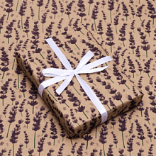 Бумага декоративная в рулоне "Фиолетовые цветы", 0.5x0.7 м, крафт