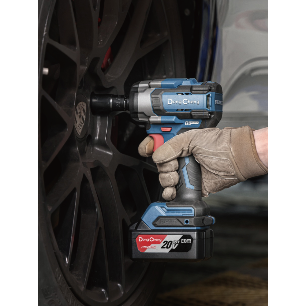 Аккумуляторный гайковерт DongCheng DCPB598 (TYPE EM), 20 В, 598 Нм, 2 АКБ, 4 Ач, З/У 2 А - 2